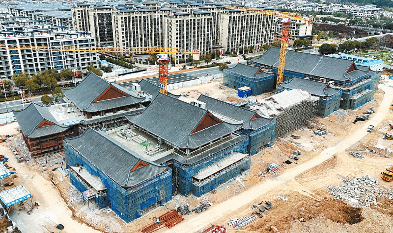 省重點項目長汀南大街歷史文化街區保護提升項目三棟主體建筑封頂